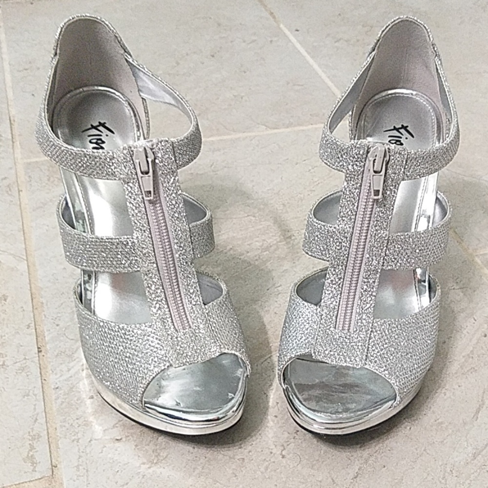 Fioni silver sparkly heels